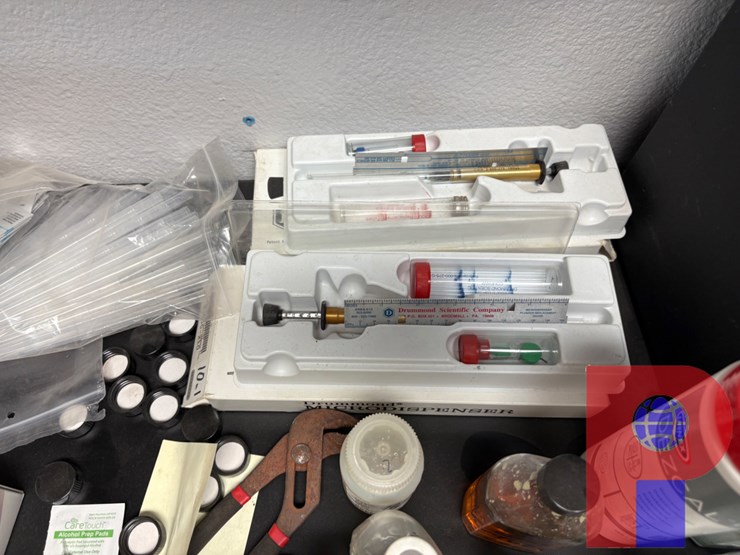 6’-x-2.5’-x-3’-work-table-w/-lab-equipment-image-3