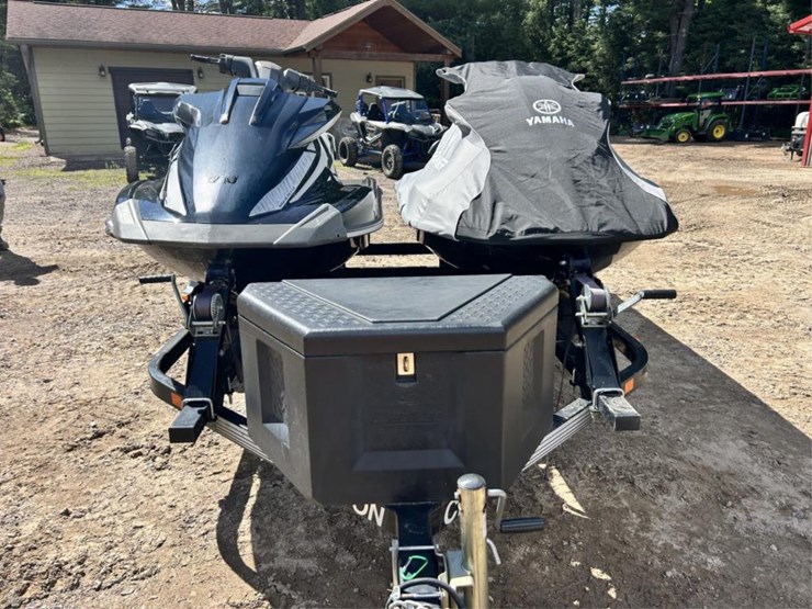 #1405-•-2016-yamaha-vx-cruiser-h.o.-jet-skis-w/-trailer-image-9