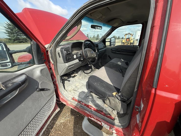 2006-ford-f450-xl-image-54