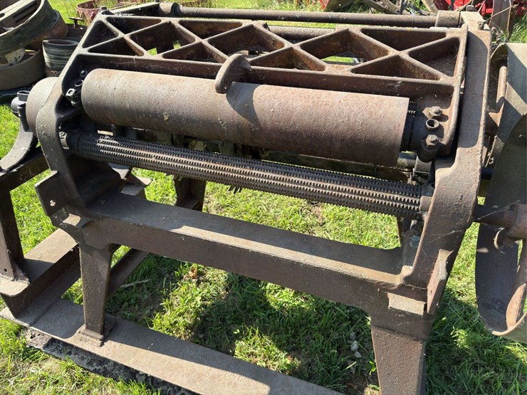 tower-32"-edger-image-7
