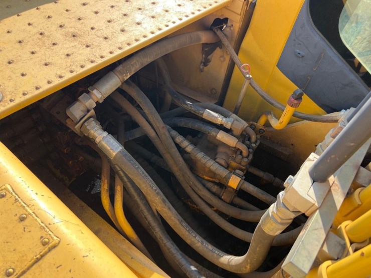 2008-komatsu-pc200-lc-8-image-31
