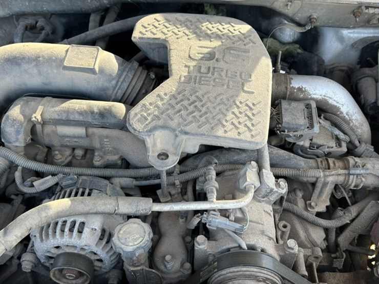 2005-gmc-3500-image-18