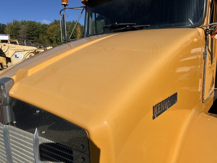 2000-kenworth-t800-image-12