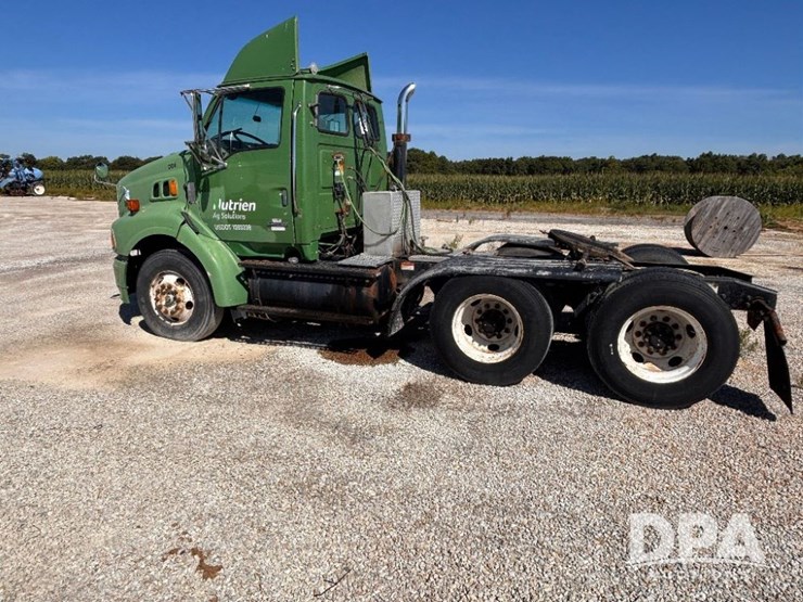 2004-sterling-day-cab-truck-(gp11427,-unit-31350)-image-13