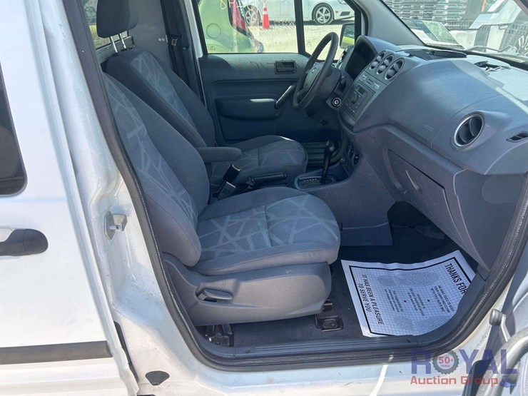 2010-ford-transit-connect-image-27