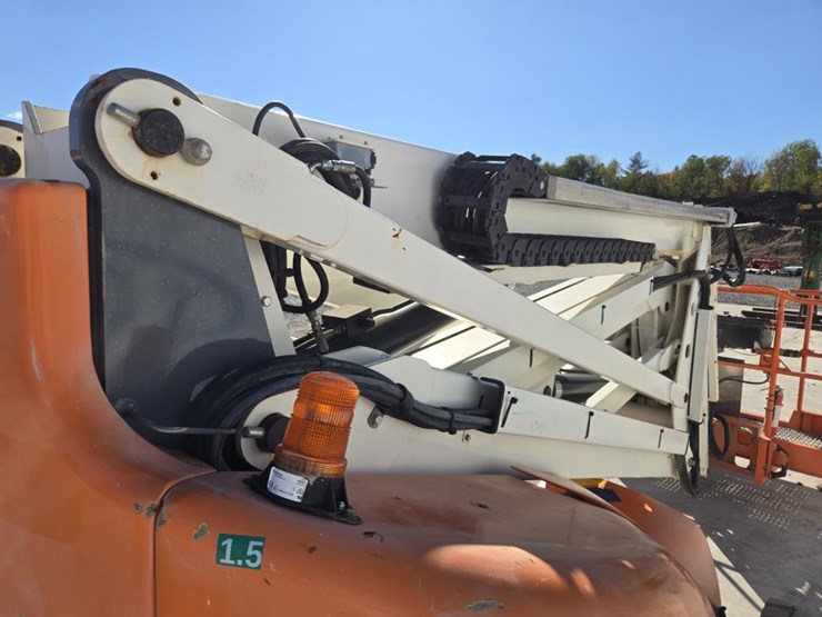#5189-•-2017-snorkel-a46je-manlift-image-24