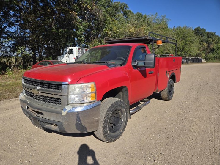 2009-chevrolet-silverado-2500-image-1