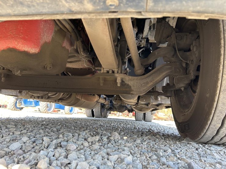 2019-peterbilt-579-image-32