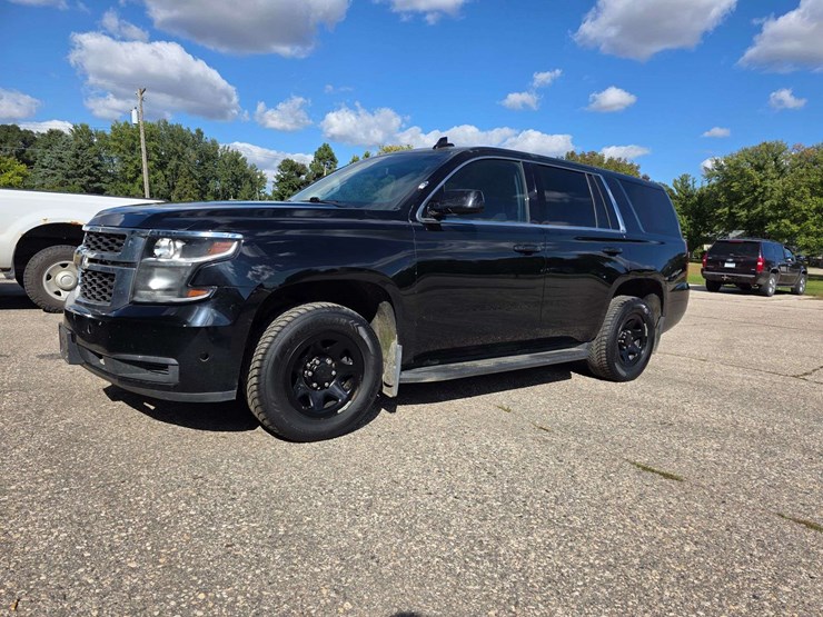 2019-chevrolet-tahoe-image-18