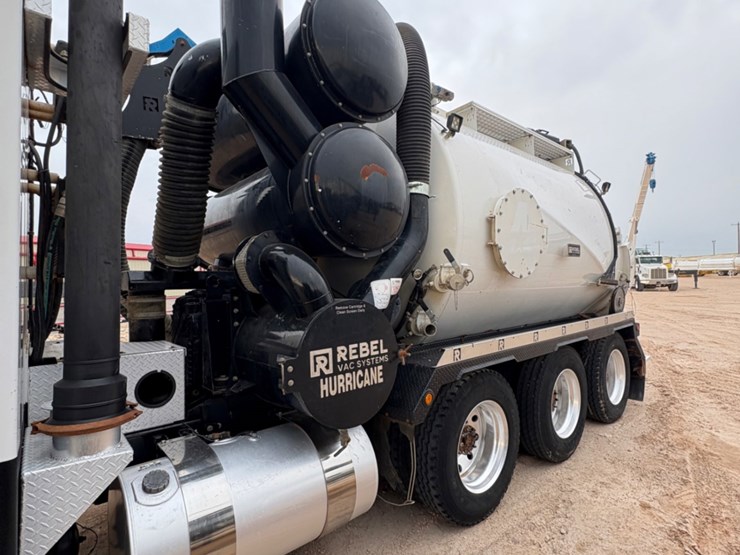 2020-kenworth-t800-image-8