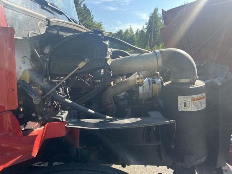 1996-freightliner-fl80-image-25