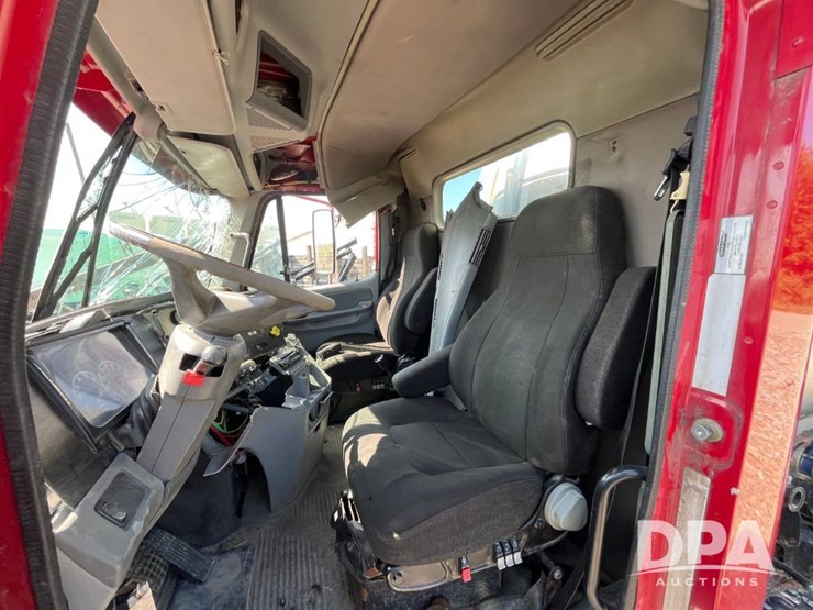 2007-freightliner-columbia-liquid-nurse-truck-(jn3025,-unit-1852)-image-46