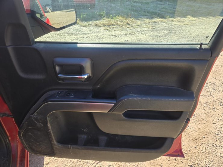2016-chevrolet-silverado-1500-image-32