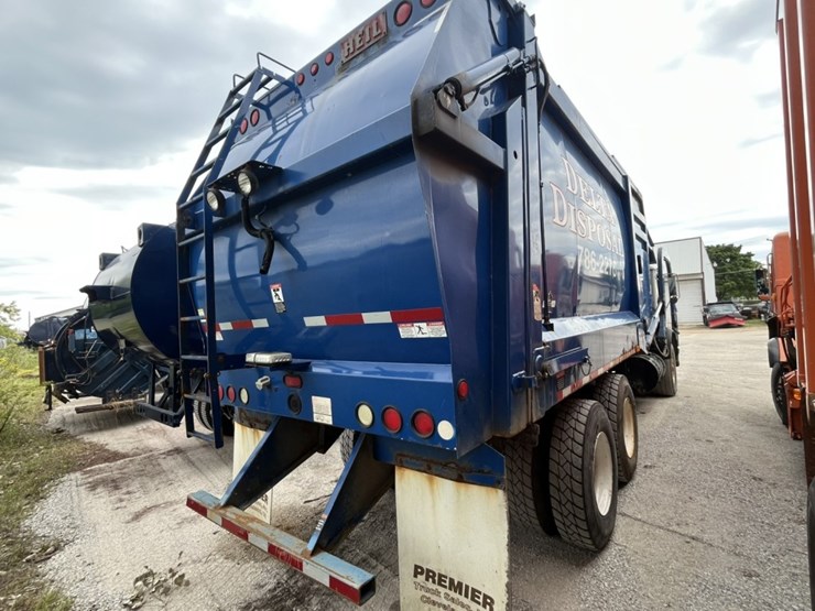#1631-•-2005-mack-garbage-truck-image-6
