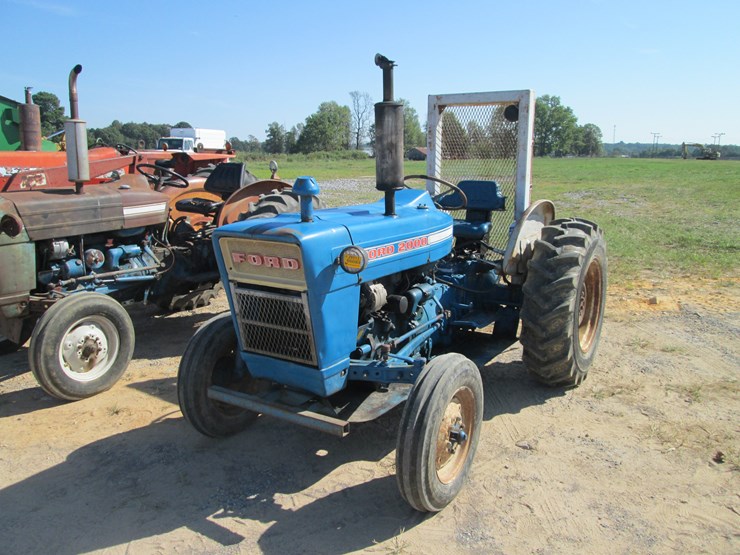 ford-2000-image-1