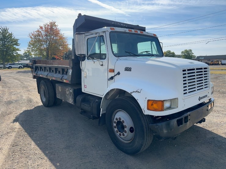 1995-international-4700-image-7