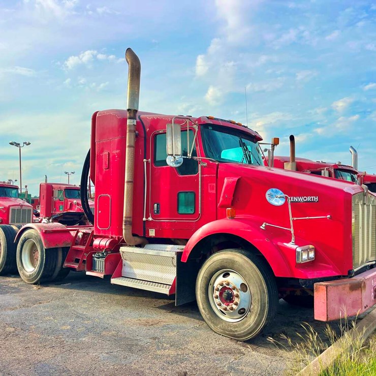 2010 KENWORTH T800