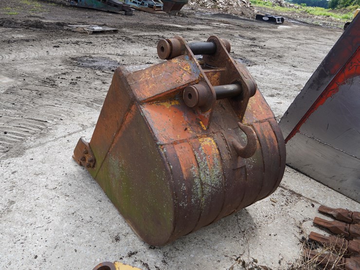 #206-•-excavator-bucket-image-4