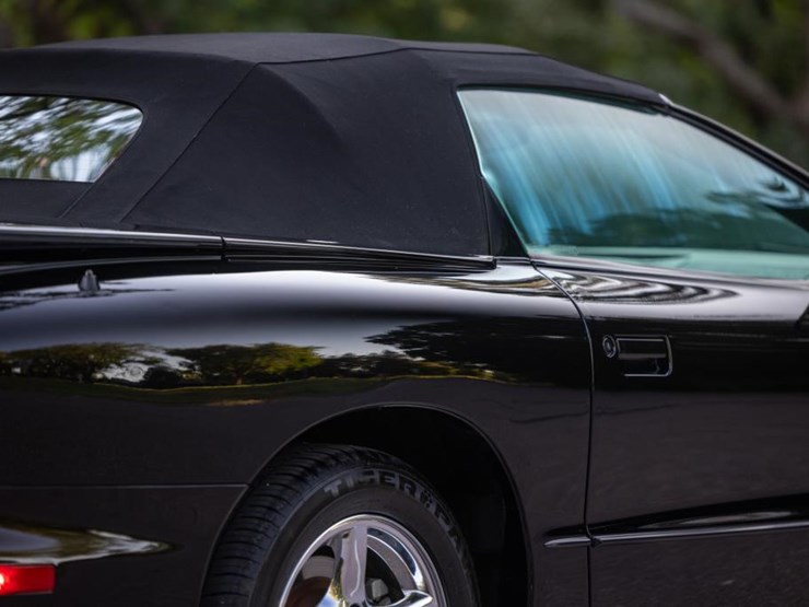 #2284-•-2002-pontiac-firebird-trans-am-convertible-image-18