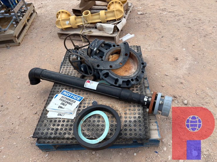 (3)-pallets-w/-flow-meters-&-butterfly-valves-image-2