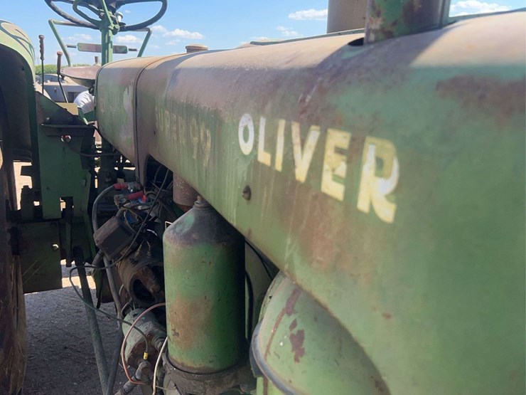 1955-oliver-super-99-image-14