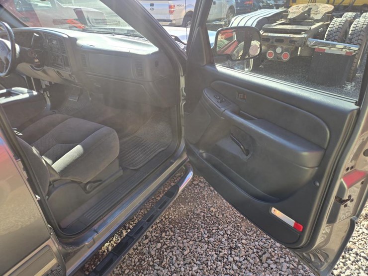 2007-chevrolet-silverado-image-31