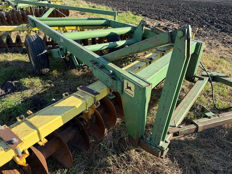 john-deere-360-image-25