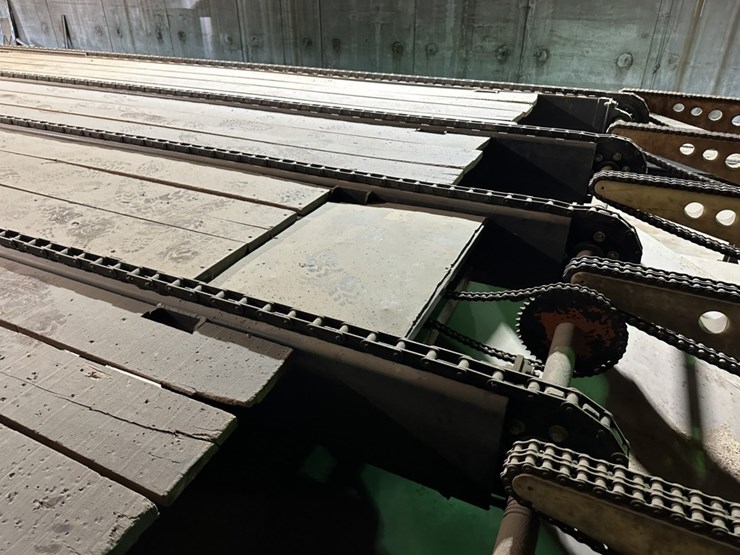 #1589-•-50'-lumber-deck-image-13