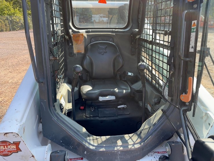 2019-bobcat-t590-image-18