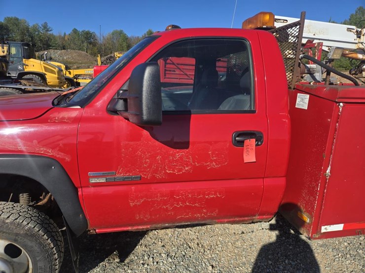 2007-gmc-3500-image-13