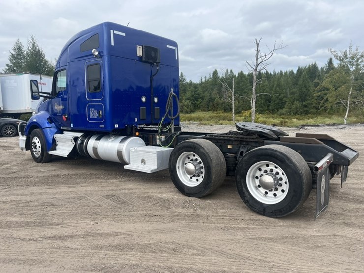 2020-kenworth-t680-image-3