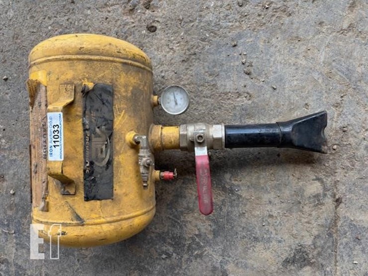 air-deluxe-pneumatic-air-tank-image-1