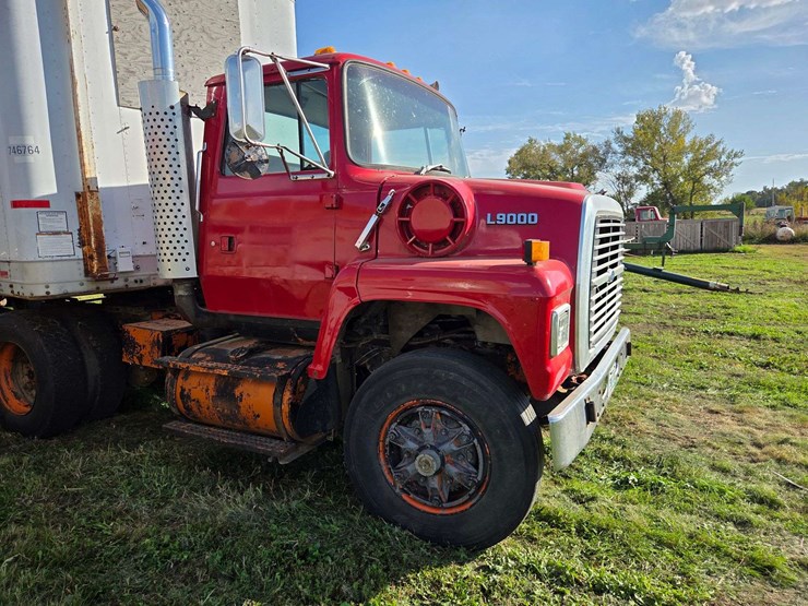 ford-l9000-image-2