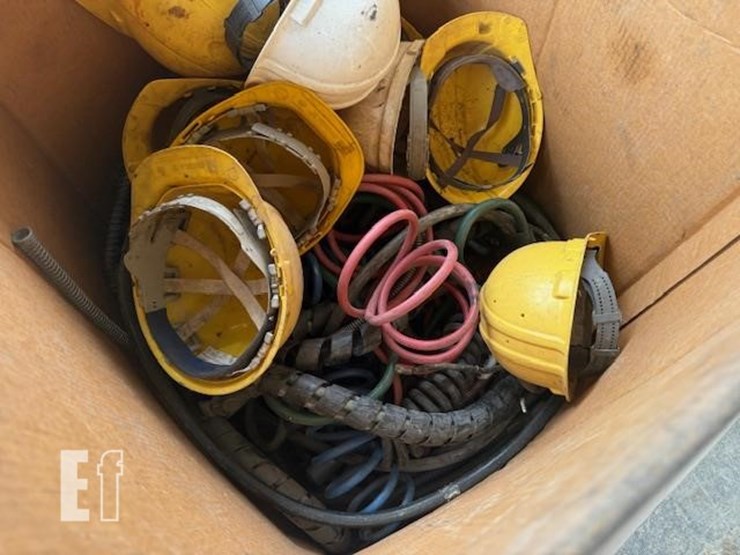 box-of-misc-air-hose-image-1