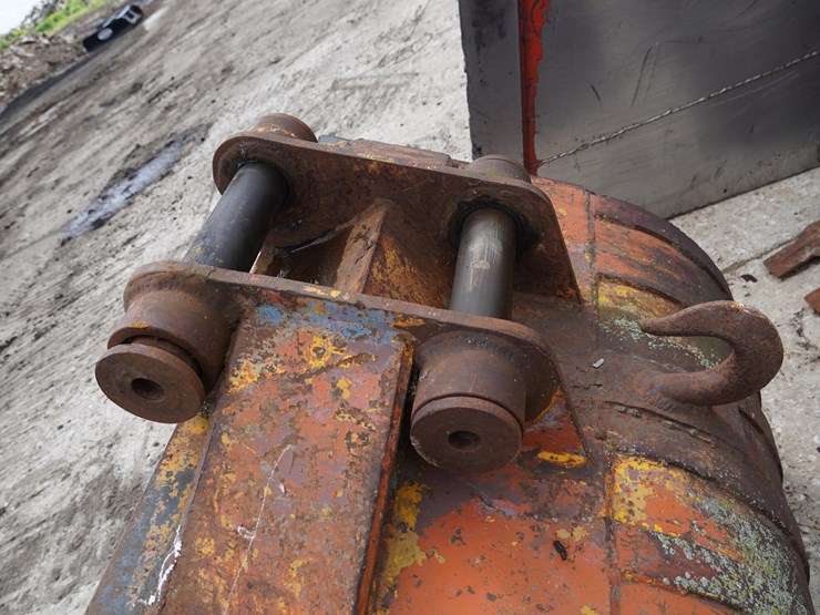 #206-•-excavator-bucket-image-5