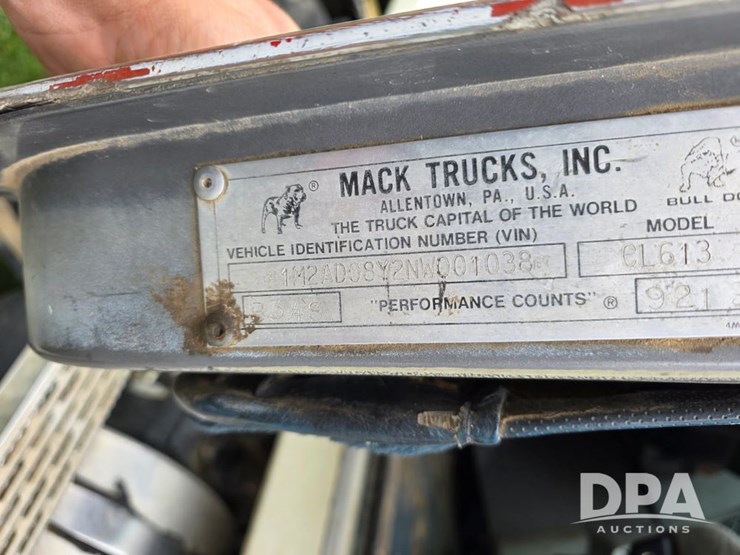 1992-mack-cl613-image-23