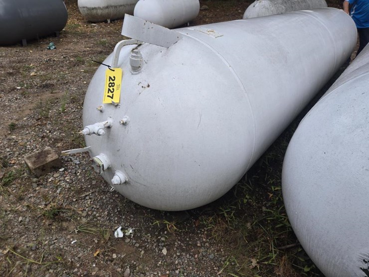 #2827-•-butler-1000-gallon-lp-tank-image-2