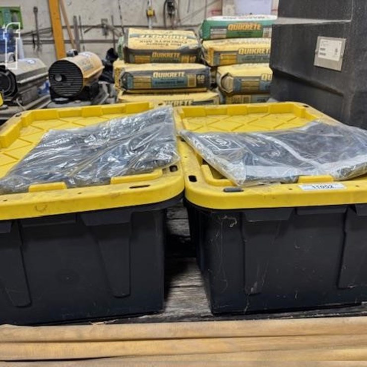 (1) TOTE OF MESH BAGS