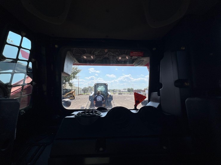2017-takeuchi-ts50v-image-29