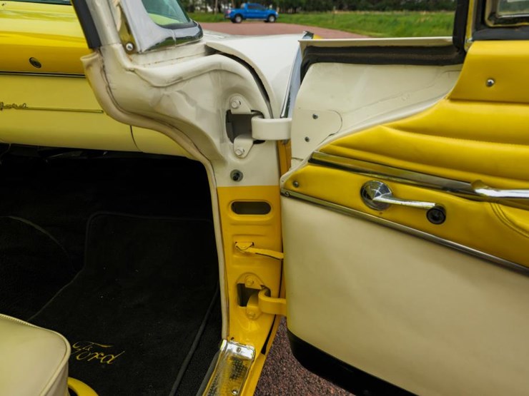 #2278-•-1955-ford-fairlane-crown-victoria-transparent-top-image-80