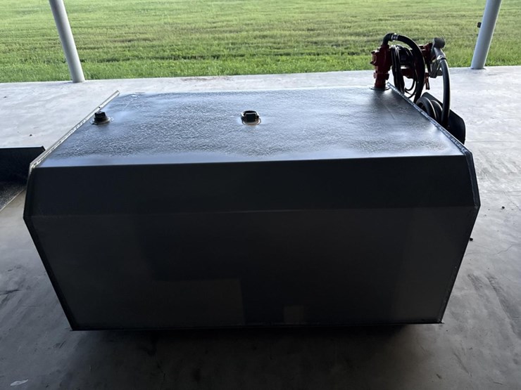 #2502-•-300-gallon-fuel-tank-image-6
