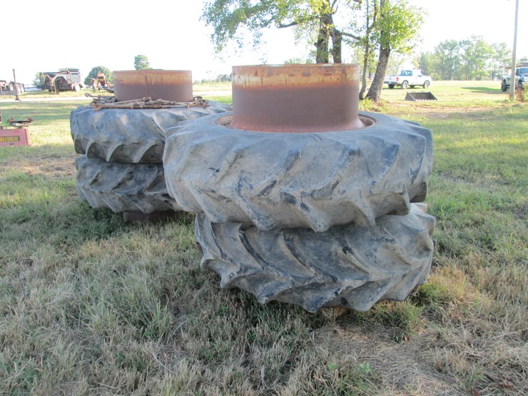 #29206-•-lot-of-(4)-18.4-38-tractor-tires-image-4