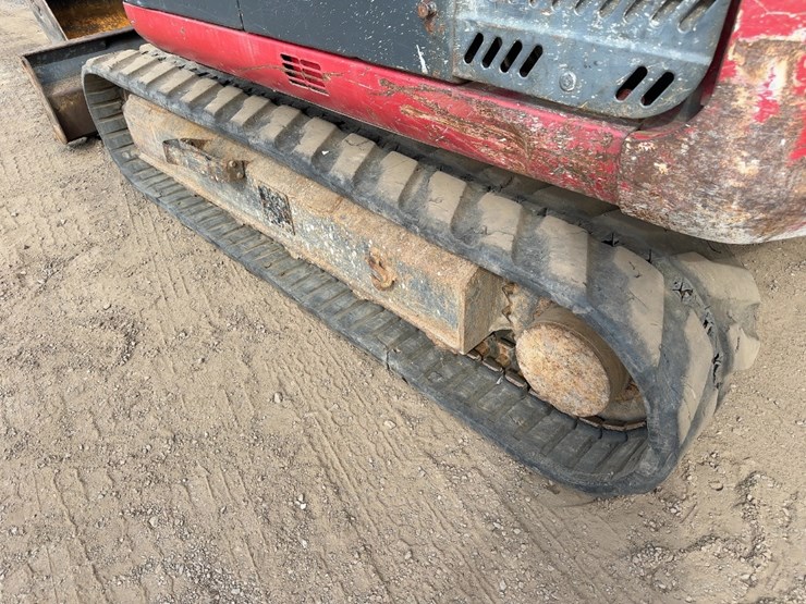 2005-takeuchi-tb175-image-23