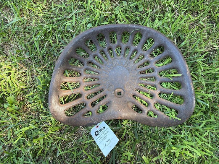 milwaukee-seat-image-1