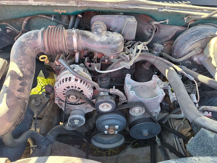 2005-chevrolet-1500-image-22