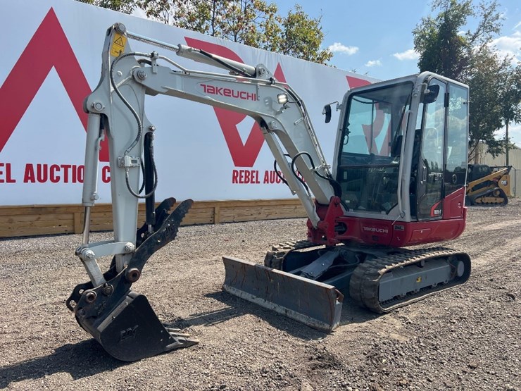 2021-takeuchi-tb235-2-image-8