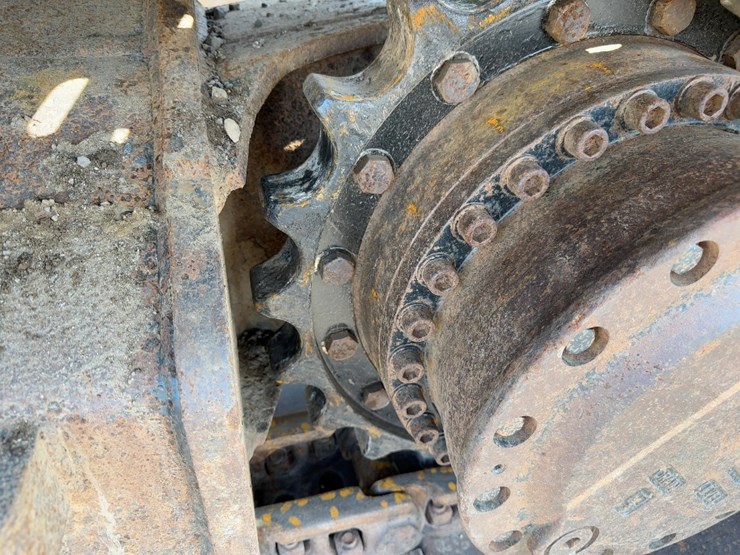 2016-caterpillar-325flcr-hydraulic-excavator-image-25