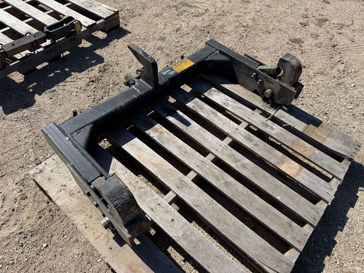 cat-iii-3-point-quick-hitch-image-5