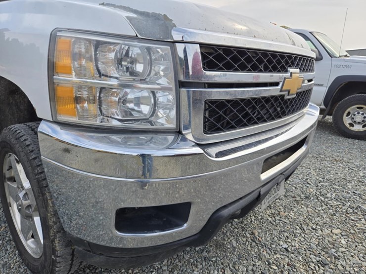 2013-chevrolet-2500hd-image-8