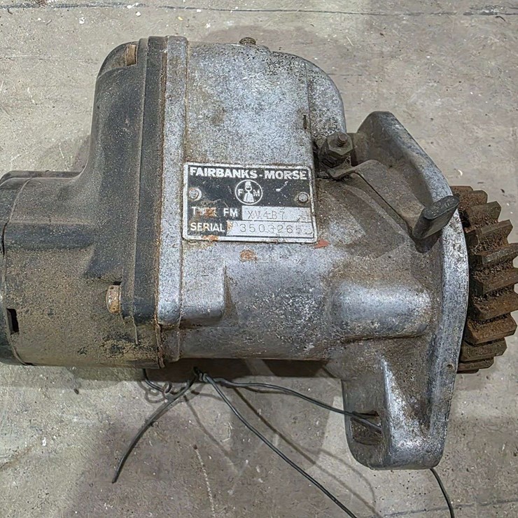 Fiarbanks Morse FM 4 Cylinder Magneto, Turns Free, Good in Pulse Per Seller